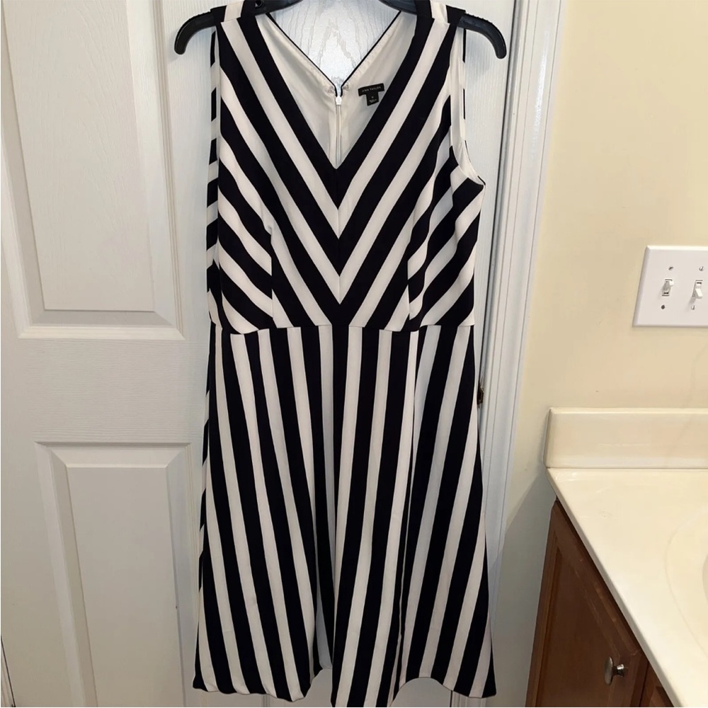 Ann Taylor Formal Blue/white Striped Midi Lined Dress Women’s Size 12 EUC